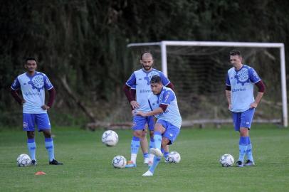  CAXIAS DO SUL, RS, BRASIL, 01/05/2019 - Equipe SER Caxias treina no CT do estádio Centenário. NA FOTO: atacante Márcio Jonatan. (Marcelo Casagrande/Agência RBS)