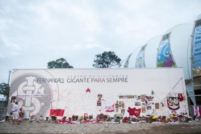  Porto Alegre, Rio Grande do Sul, Brasil, 08-06-2014: Mensagens deixadas por fãs no Memorial dedicado ao ídolo do Sport Club Internacional Fernandão. Foto: Camila Hermes