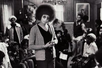 Documentário Libertem Angela Davis