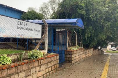 Na Escola Municipal de Ensino Fundamental Especial para Surdos, em Gravataí, aulas foram retomadas na quinta-feira após falta de água.