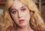 "Never Really Over": Katy Perry fala da era de Aquário e de medicina alternativa em novo clipe