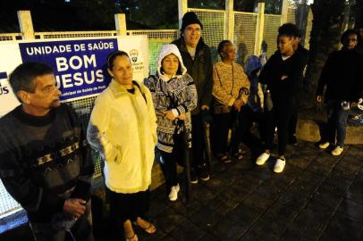  PORTO ALEGRE,RS,BRASIL.2019,06,03.Depois de 20 dias após denuncia,da UBS da Vila Bom Jesus,pacientes dizem que voltou a normalidade.Na foto.fila dos pacientes.(RONALDO BERNARDI/AGENCIA RBS).