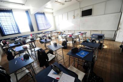  CAXIAS DO SUL, RS, BRASIL, 03/06/2019. Foto para matéria sobre falta de professores. Sala de aula da Escola Estadual Santa Catarina. (Porthus Junior/Agência RBS)