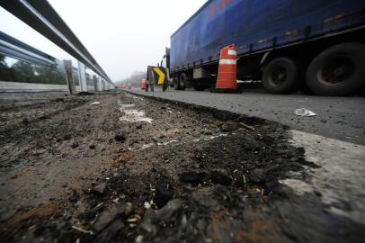  NOVA SANTA RITA,RS,BRASIL.2019,06,04.Obras da ponte sobre o Rio Cia,entre Nova Santa Rita e Monte Negro,ainda não esta liberada.(RONALDO BERNARDI/AGENCIA RBS).