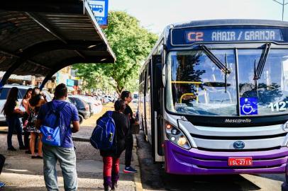  Cachoeirinha, RS, BRASIL, 07/06/2019: Passagem de ônibus em Cachoeirinha aumenta a partir deste sábado. (Foto: Omar Freitas / Agência RBS)Indexador: NGS