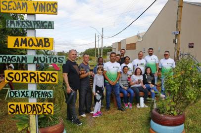  CACHOEIRINHA, RS, BRASIL 09/06/2019 - Moradores do Jardim do Bosque, em Cachoeirinha, criaram e mantem uma praça no bairro. (FOTO: ROBINSON ESTRÁSULAS/AGÊNCIA RBS)