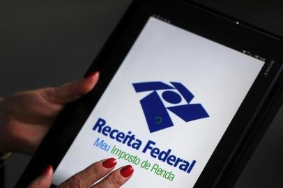 Receita Federal libera primeiro lote de restituições do Imposto de Renda 2019 