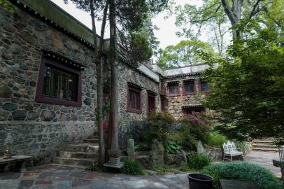 MUSEUM-HAIGNEY-ART-LSPR-060419The Jacques Marchais Museum of Tibetan Art in New York, May 22, 2019. Limited staff, tight budgets and age have taken a toll on the museum, but a major renovation is now being planned. (Sarah Blesener/The New York Times)Editoria: ELocal: NEW YORKIndexador: SARAH BLESENERSecao: AFonte: NYTNSFotógrafo: STR