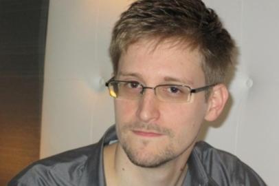  Edward Snowden