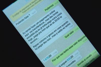  Uma fraude que clona o aplicativo de mensagens WhatsApp já fez pelo menos 70 vítimas no Estado, conforme registros na Delegacia de Repressão aos Crimes Informáticos de Porto Alegre. Os golpistas conseguem acessar o aplicativo e fingem ser os donos dos telefones para pedir dinheiro aos seus contatos.