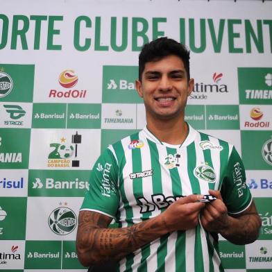  CAXIAS DO SUL, RS, BRASIL, 11/06/2019 - Juventude apresenta o lateral esquerdo Stephanno Leal, filho do jogador Branco. (Marcelo Casagrande/Agência RBS)