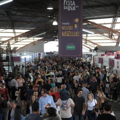  CAXIAS DO SUL, RS, BRASIL, 10/03/2019Último dia de Festa da Uva com os pavilhões lotados. (Lucas Amorelli/Agência RBS)