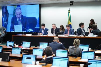 Leitura do relatório e parecer do relator da Comissão Especial da Reforma da Previdência. Foto: Pablo Valadares/Câmara dos Deputados