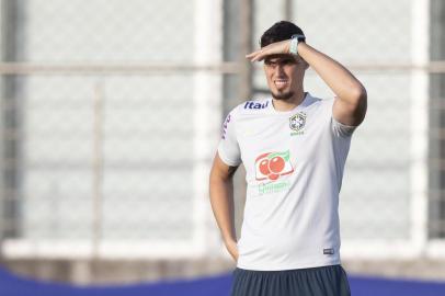  Treino da Seleção no CT do Grêmio. Matheus Bachi. Lucas Figueiredo/CBFIndexador: Lucas Figueiredo/CBF