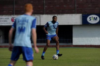  CAXIAS DO SUL, RS, BRASIL, 13/06/2019O SER Caxias treina no estádio centenário para enfrentar o Avenida pela segunda fase do campeonato brasileiro pela série D. (Lucas Amorelli/Agência RBS)