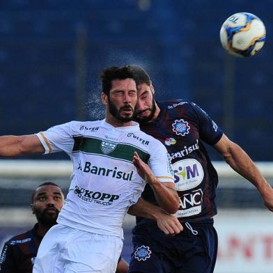  SER Caxias x Avenida, jogo válido pela segunda fase da Série D do Campeonato Brasileiro e reailzado no estádio Centenário. (Porthus Junior/Agência RBS)