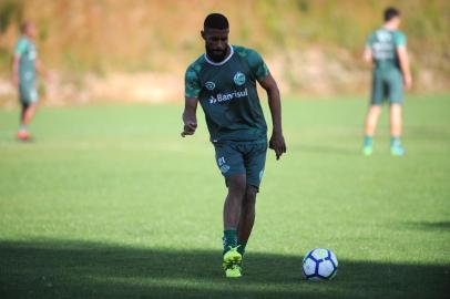  CAXIAS DO SUL, RS, BRASIL (02/04/2019)Treino do Juventude no CT em Caxias do Sul. Na foto, lateral direito john Lennon.  (Antonio Valiente/Agência RBS)