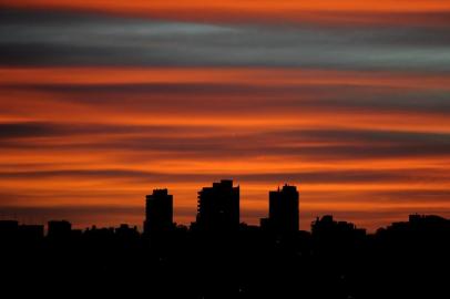 CAXIAS DO SUL, RS, BRASIL, 12/06/2019Amanhecer em Caxias do Sul. iMAGENS PARA O ESPECIAL DE ANIVERSÁRIO DE CAXIAS. Vista do bairro São Pelegrino(LUCAS AMORELLI/AGÊNCIA RBS)