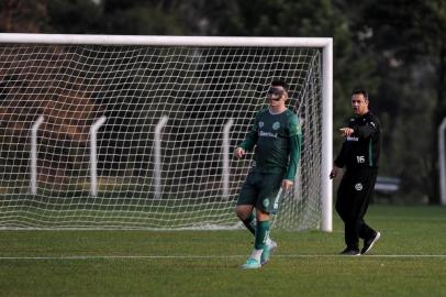  CAXIAS DO SUL, RS, BRASIL, 11/06/2019 - Juventude teina no CT. NA FOTO: técnico Marquinhos Santos. (Marcelo Casagrande/Agência RBS)