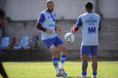 CAXIAS DO SUL, RS, BRASIL (21/06/2019)Último treino em Caxias antes do confronto contra o Avenida em Santa Cruz do Sul. Na foto, atacante Michel. (Antonio Valiente/Agência RBS)