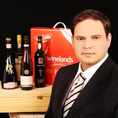 Fernando Zamboni, fundador do Winelands, clube de assinatura de vinhos com sede em Caxias do Sul