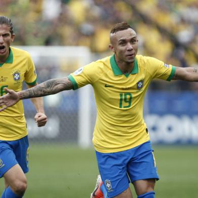 brasil, peru, copa américa, arena corinthians, everton, filipe luís