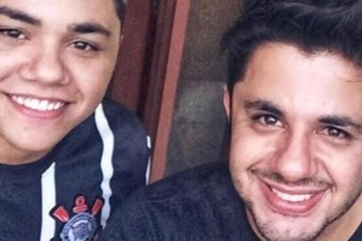 Os irmãos Felipe Araújo e Cristiano Araújo