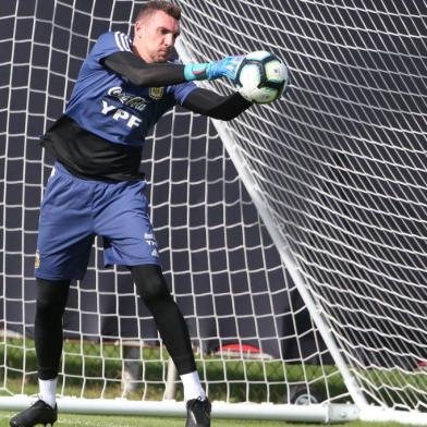  PORTO ALEGRE-RS- BRASIL- 24/06/2019- Seleção argentina faz treino no CT do Internacional. Treino do goleiro Franco Armani.  FOTO FERNANDO GOMES/ ZERO HORA.