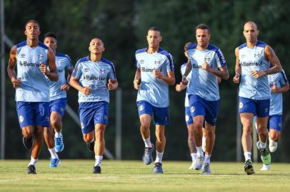 RS - FUTEBOL/TREINO GRÊMIO - ESPORTES - Jogadores do Grêmio realizam treino durante a tarde desta no hotel Vila Ventura, na reapresentação para a temporada 2019. FOTO: LUCAS UEBEL/GREMIO FBPA