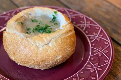 Receitas da Lela, Sopas e cremes, creme de milho, creme de cogumelos, sopa de cebola no pão e sopa de legumes, Destemperados