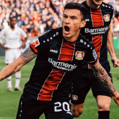 charles aránguiz, bayer leverkusen