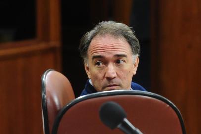  CAXIAS DO SUL, RS, BRASIL, 16/04/2018.  Sessão de julgamento do processo de impeachment do prefeito de Caxias do Sul, Daniel Guerra (PRB), na Câmara de Vereadores. Chico Guerra (PRB) (Diogo Sallaberry/Agência RBS)