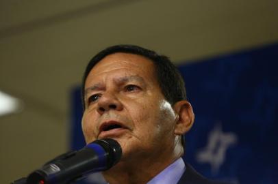  PORTO ALEGRE, RS, BRASIL - 27/06/2019 - Posse do desembargador Victor Luiz dos Santos Laus, novo presidente do TRF4. Ele substitui Carlos Eduardo Thompson Flores. Estiveram presentes o ministro da Justiça, Sergio Moro, e Hamilton Mourão, vice-presidente da República.