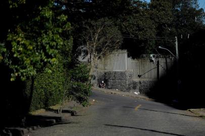  CAXIAS DO SUL, RS, BRASIL, 27/06/2019Rua Borges de Medeiros é usada por viciados para consumir drogas. (Lucas Amorelli/Agência RBS)