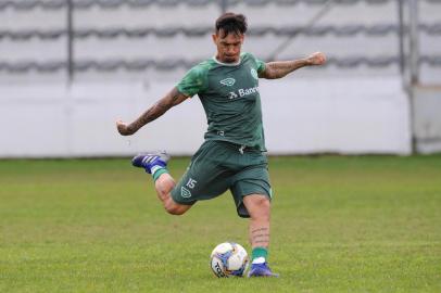  CAXIAS DO SUL, RS, BRASIL (26/04/2019)Último treino do Juventude antes da Estreia da Série C. Na foto, meia João Paulo. (Antonio Valiente/Agência RBS)