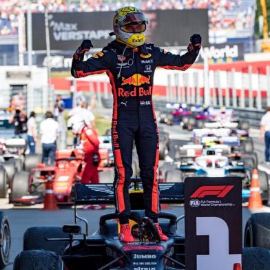 Red Bulls Dutch driver Max Verstappen reacts after winning the Austrian Formula One Grand Prix in Spielberg on June 30, 2019. (Photo by ANDREJ ISAKOVIC / AFP)