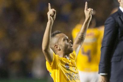  Tigres player Rafael Carioca celebrates after defeating Monterrey during the Mexican Clausura 2019 tournament second leg semifinal football match at the Universitario stadium in Monterrey, Mexico, on May 18, 2019. (Photo by Julio Cesar AGUILAR / AFP)Editoria: SPOLocal: MonterreyIndexador: JULIO CESAR AGUILARSecao: soccerFonte: AFPFotógrafo: STR