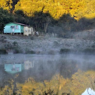  CAXIAS DO SUL, RS, BRASIL, 04/07/2019Geada em Caxias do Sul nas regiões de Vila Seca e Fazenda Souza. (Lucas Amorelli/Agência RBS)