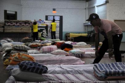  CAXIAS DO SUL, RS, BRASIL, 14/06/2019 - Semana de Caxias: cidade é também terra da solidariedade. Voluntários que ajudam a cuidar de moradores de rua, do projeto Hospedagem Solidária e de distribuição de sopa. (Marcelo Casagrande/Agência RBS)