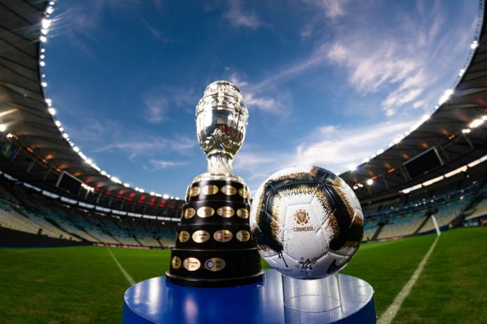 Bola da final da Copa do Mundo será dourada, diz site