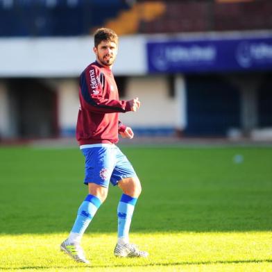  CAXIAS DO SUL, RS, BRASIL, 03/07/2019. Treino do Caxias no estádio Centenário. O Caxias está disputando as oitavas de final da Série D do Campeonato Brasileiro. Na foto, meia Rafael Gava. (Porthus Junior/Agência RBS)Indexador: Porthus Junior                  