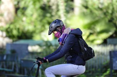  PORTO ALEGRE,RS,BRASIL.2019,07,08.Clima de tempo frio em Porto Alegre,com temperatura de 3graus ao amanhecer.(RONALDO BERNARD/AGENCIA RBS).