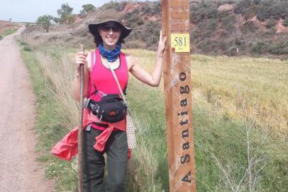 Gostaria de participar do Caderno Viagem  do dia 09/07.Seguem em anexo algumas fotos (com legendas) de quando percorri o Caminho de Santiago de Compostela no período de 15 de maio a 15 de junho de 2017 (percorri o caminho francês partindo de Saint Jean Pied de Port e chegando em Santiago de Compostela).Márcia CardosoPorto Alegre