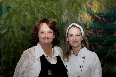 Maria Beatriz Dal Pont e Carolina Dal Pont Branchi inauguram o novo espaço da Amada Cozinha, que deverá ser reconhecido como o ¿restaurante do azeite¿, nas dependências do Colavoro Sanvitto.