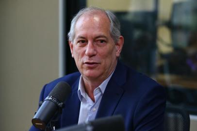  PORTO ALEGRE, RS, BRASIL - 10/07/2019 - Ciro Gomes participa do programa Gaúcha Atualidade nos estúdios da Rádio Gaúcha.