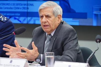 Audiência Pública sobre apreensão de drogas em aeronave militar. Ministro do Gabinete de Segurança Institucional da Presidência da República - GSI, General Augusto Heleno Ribeiro Pereira. Foto: Pablo Valadares/Câmara dos Deputados