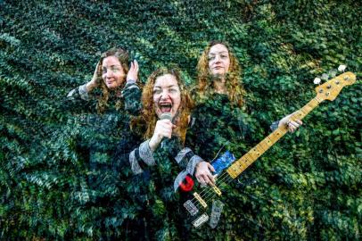  PORTO ALEGRE, RS, BRASIL, 28/06/2019: Entrevista com a cantora e baixista Julia Barth sobre mulheres no rockIndexador: ISADORA NEUMANN