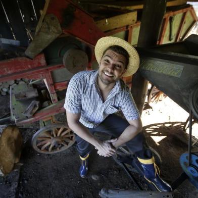  ERECHIM, RS, BRASIL - 2019.05.29 - Retrato do humorista Badin, para especial do Segundo Caderno sobre Humor da Colônia. (Foto: ANDRÉ ÁVILA/ Agência RBS)