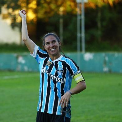 Na foto, a atacante Karina, artilheira e capitã do Grêmio. Gurias Gremistas vencem o Fluminense por 5 a 0 e se classificam para as quartas de final do Campeonato Brasileiro Feminino A2. Fotos: Jéssica Maldonado / Grêmio FBPA