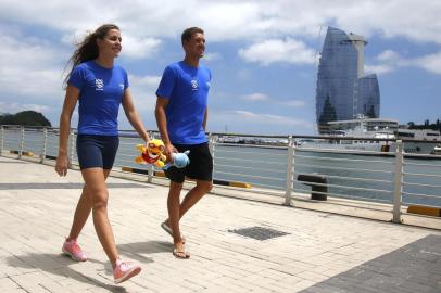 YEOSU, Coreia do Sul, 11/7/2019: os nadadores Viviane Jungblut e Diogo Villarinho antes de treino da seleção brasileira de maratonas aquáticas. Campeonato Mundial dos Esportes Aquáticos.